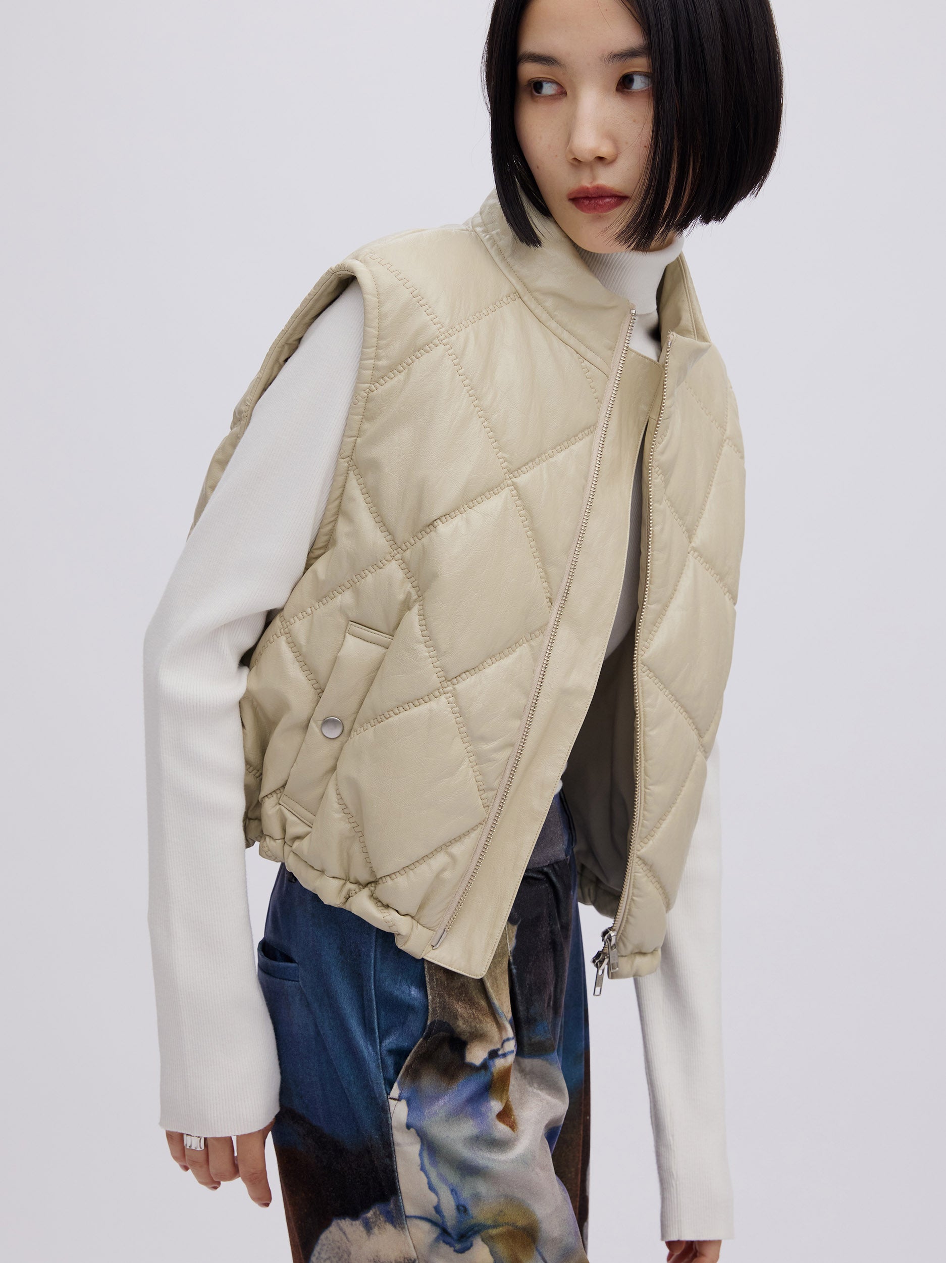 SYNTHETIC LEATHER QUILTING MINI VEST