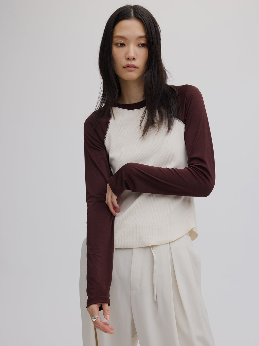 COMPACT RAGLAN CUT TOP