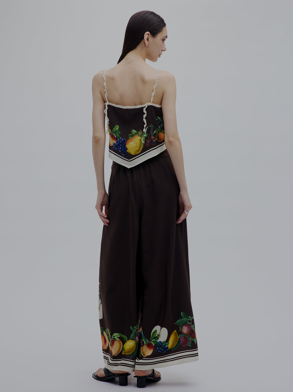 MEDI FRUIT SCARF PATTERN TUCK PANTS