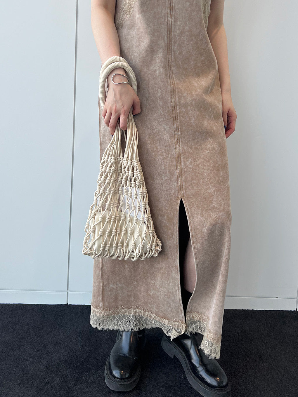 HAND WIDE MESH BAG