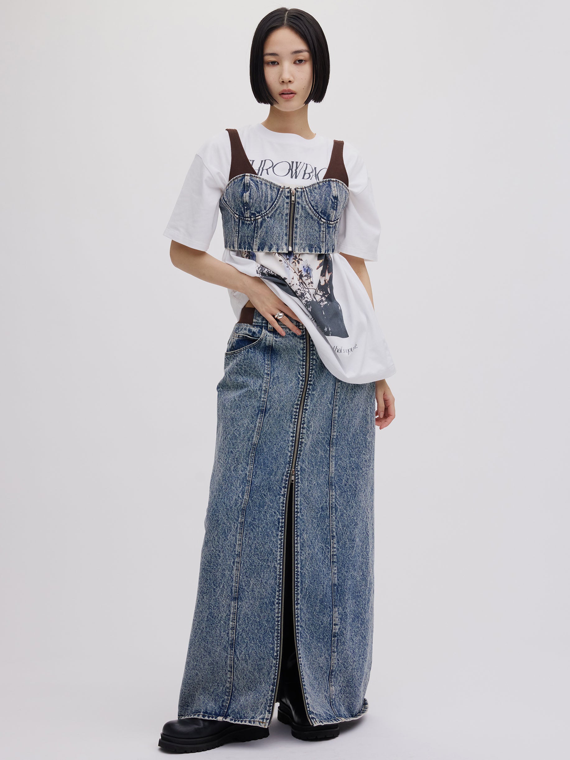 CLARA EMBROIDERY CONCEPT TEE