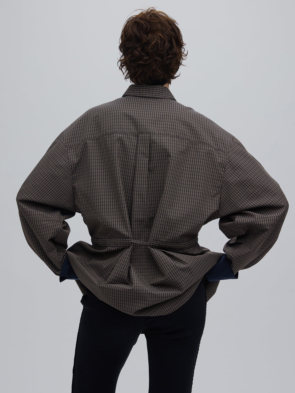 VOLUME SLEEVE DRAWSTRING SHIRT