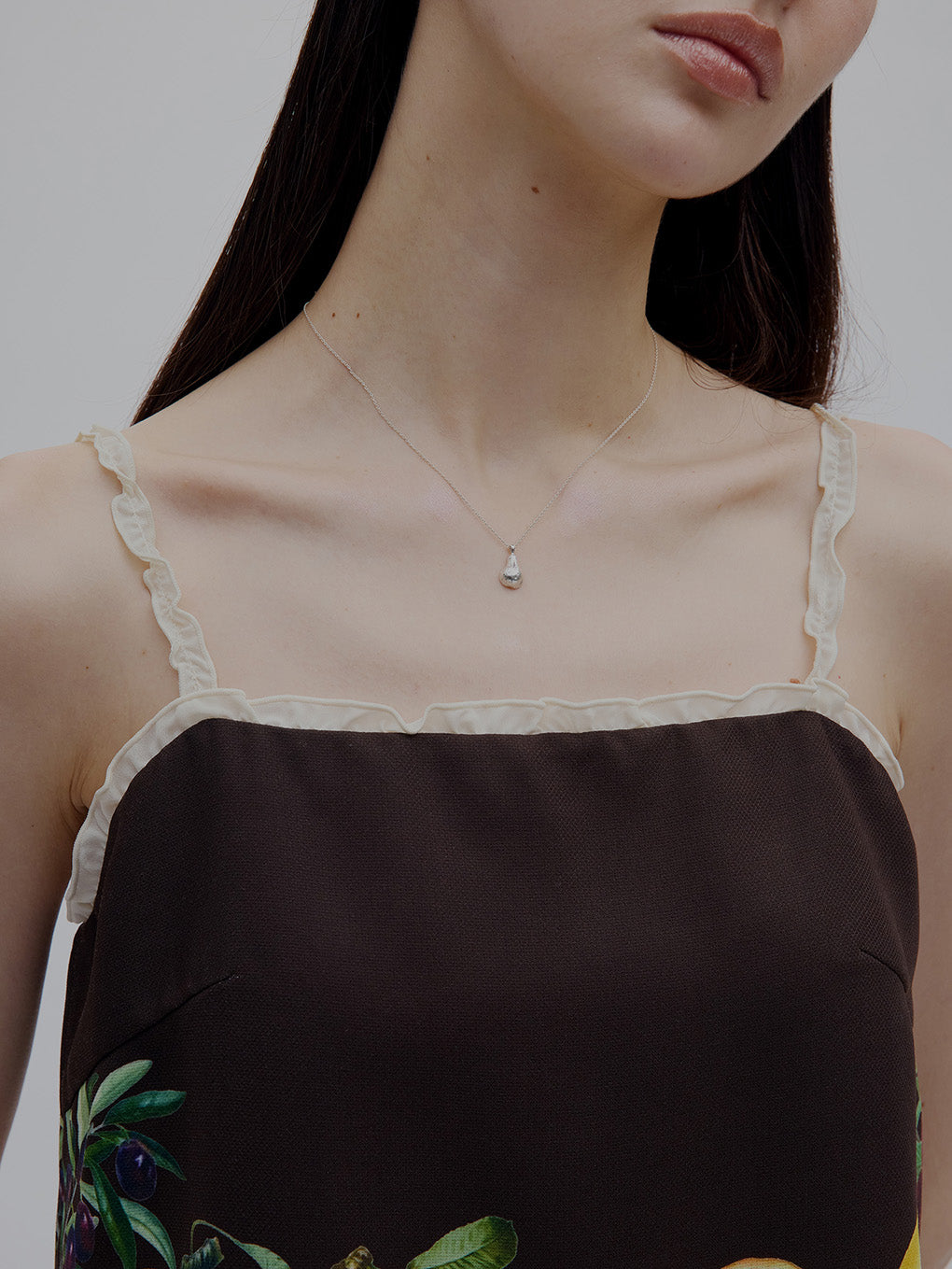 MEDI SLV925 PEAR NECKLACE