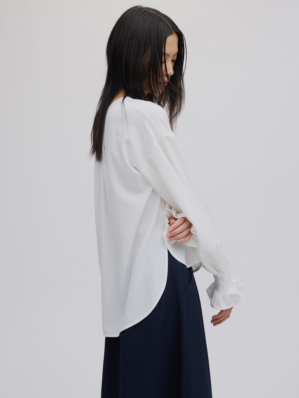 NECK RIBBON ARRANGE BLOUSE