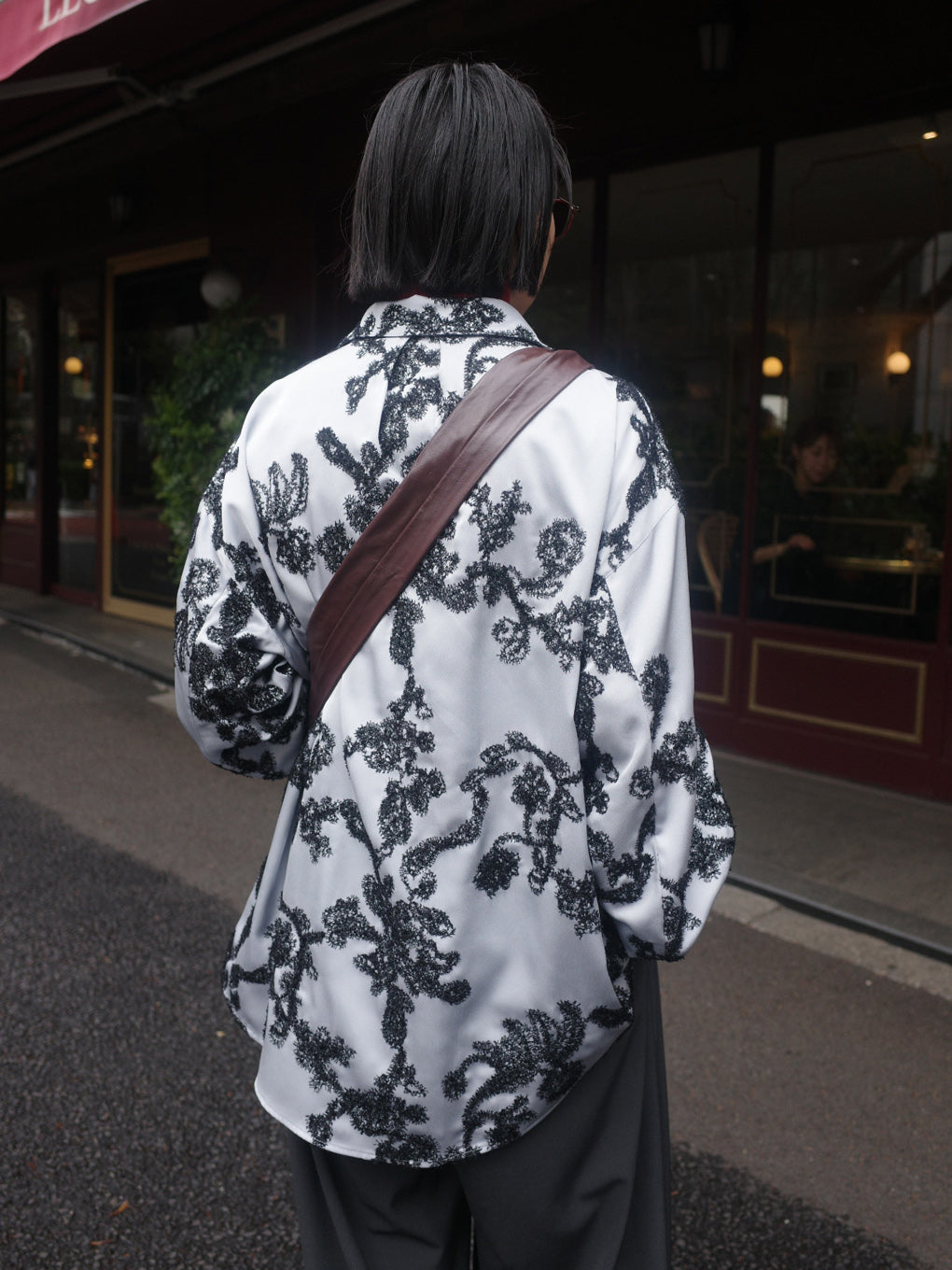 MOLE YARN EMBROIDERY SATIN SHIRT