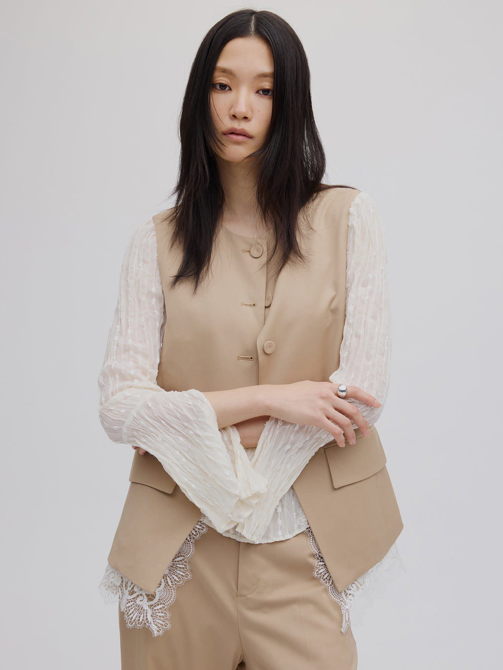 2WAY CREW NECK LACE TAKE OFF VEST