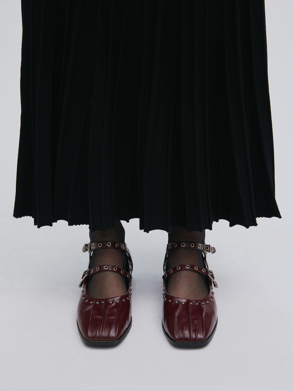 STUDS STRAP BALLET SHOES