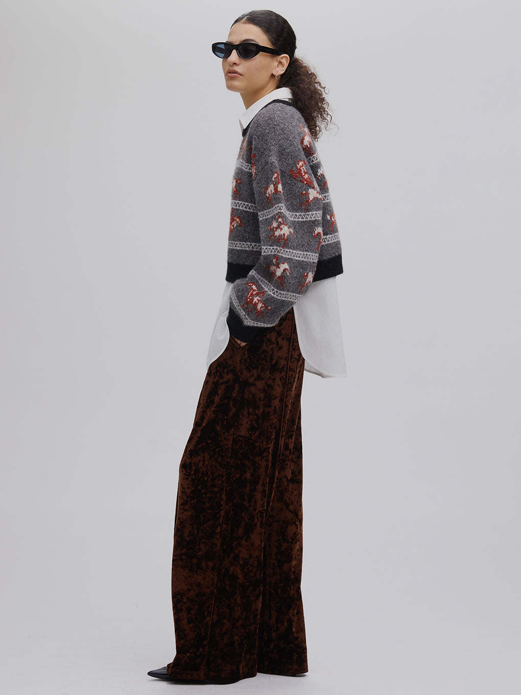 UND HORSE PATTERN KNIT