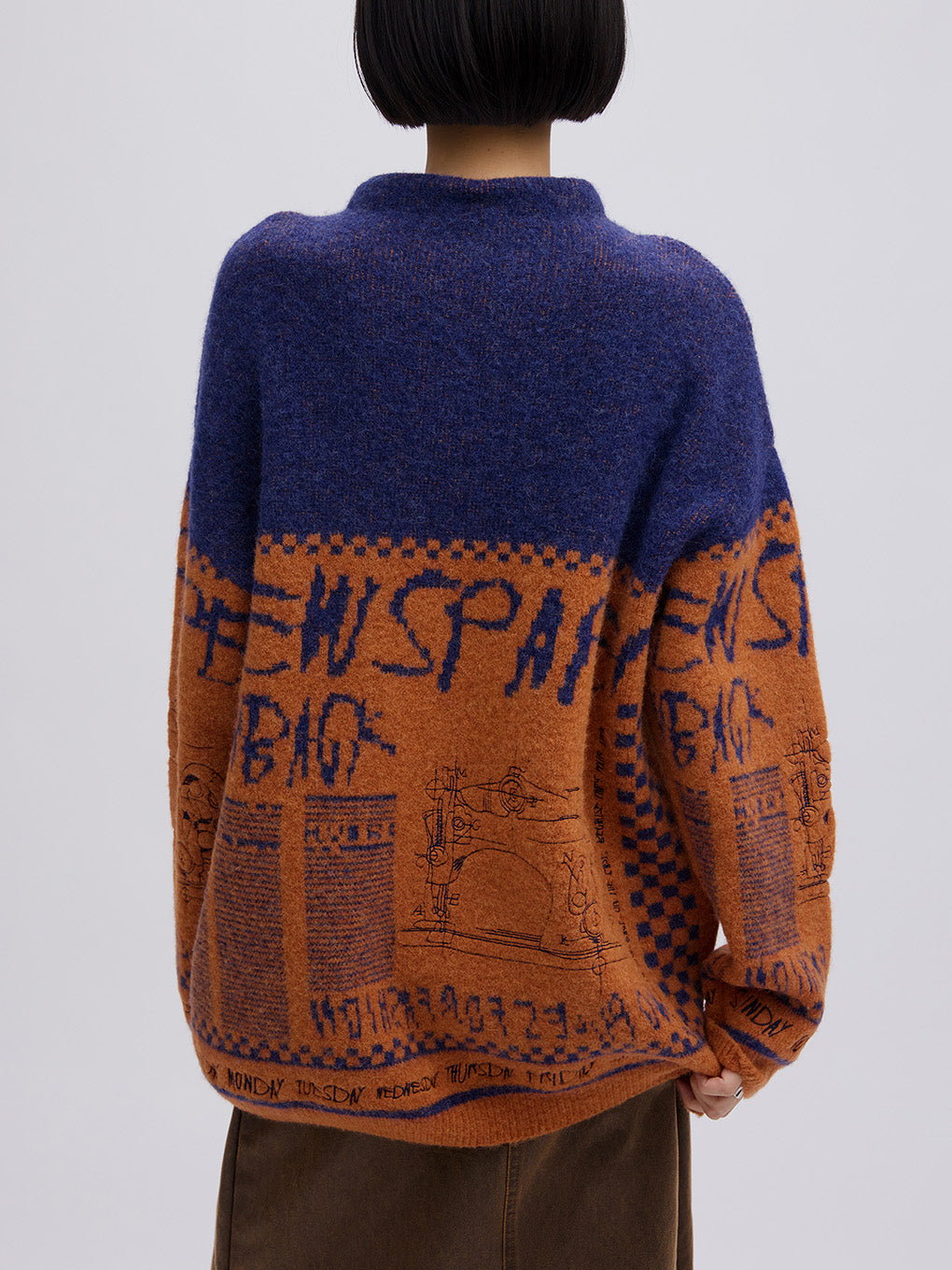 NEWS PAPER JACQUARED KNIT TOP