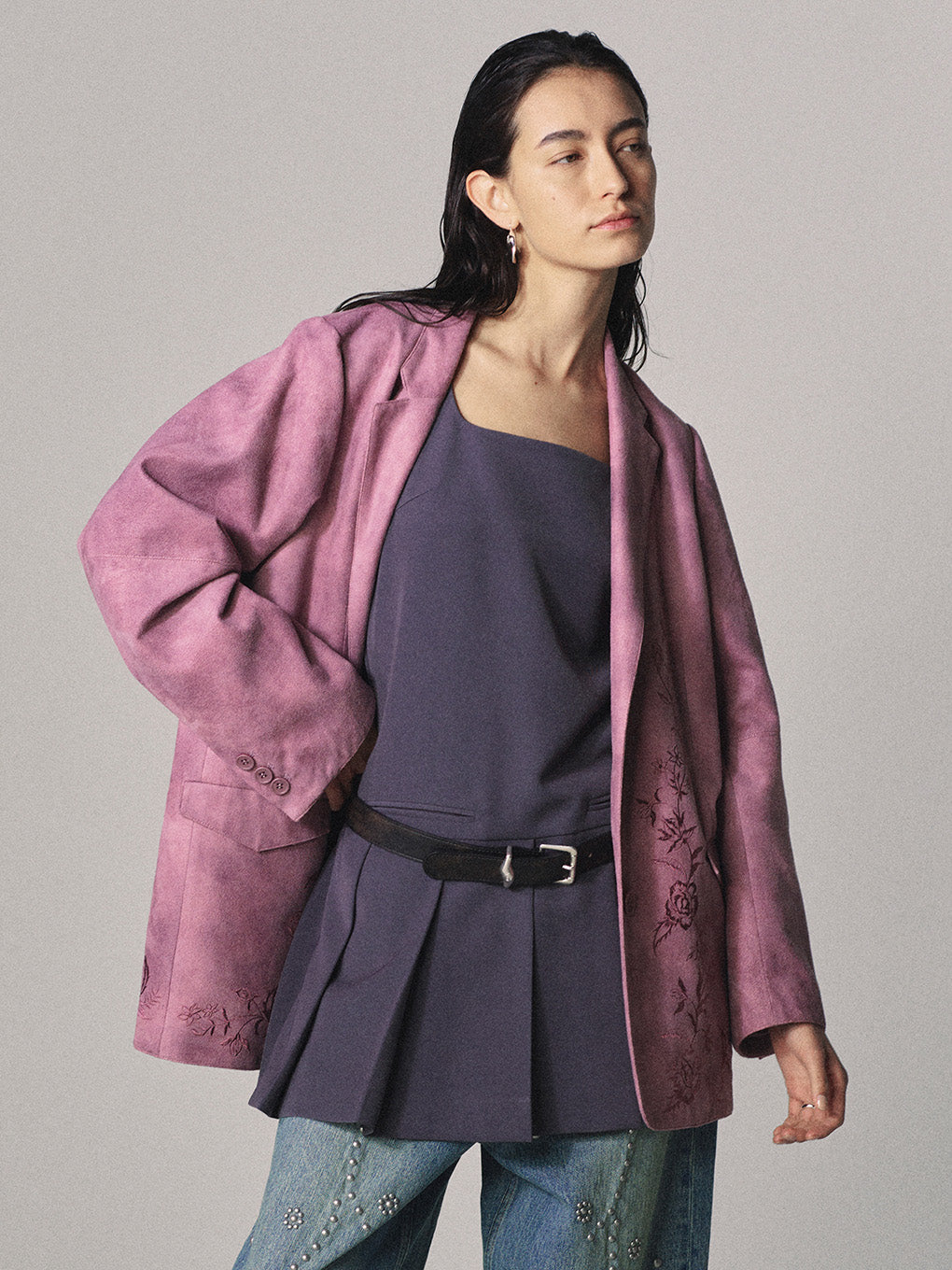 SQUARE NECK LADY LIKE PLEATS TOP