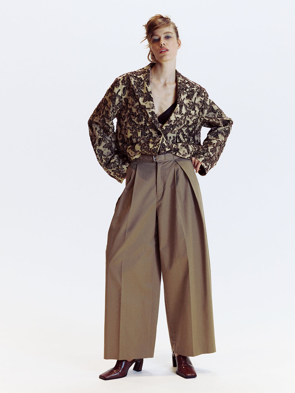 CROPPED CUT JACQUARD JACKET