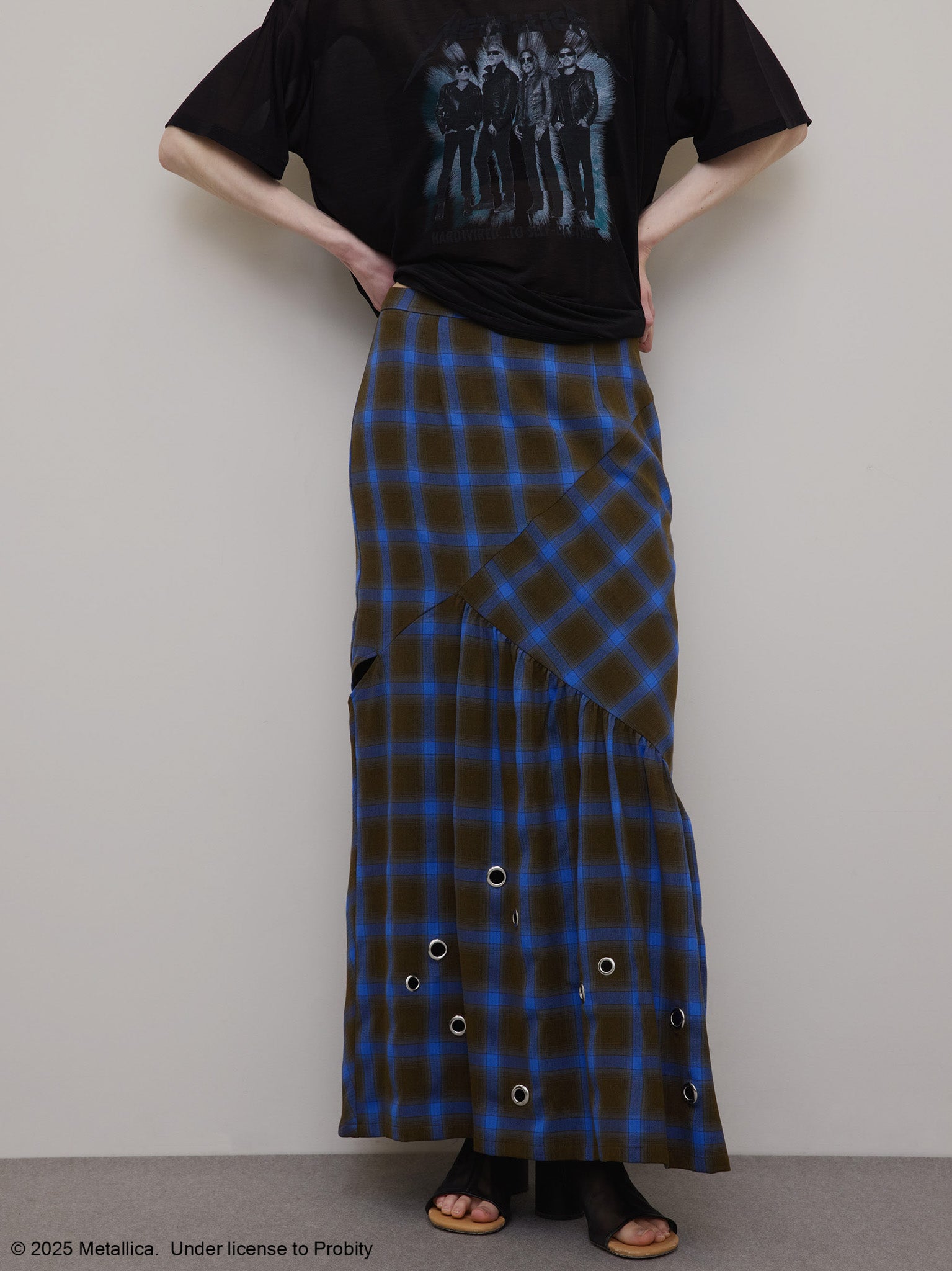 CHECK EYELET SEMI FLARE SKIRT
