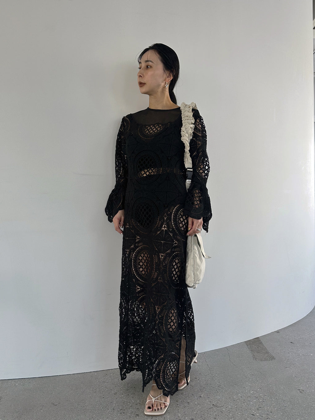 MEDI INDIAN BIG LACE DRESS