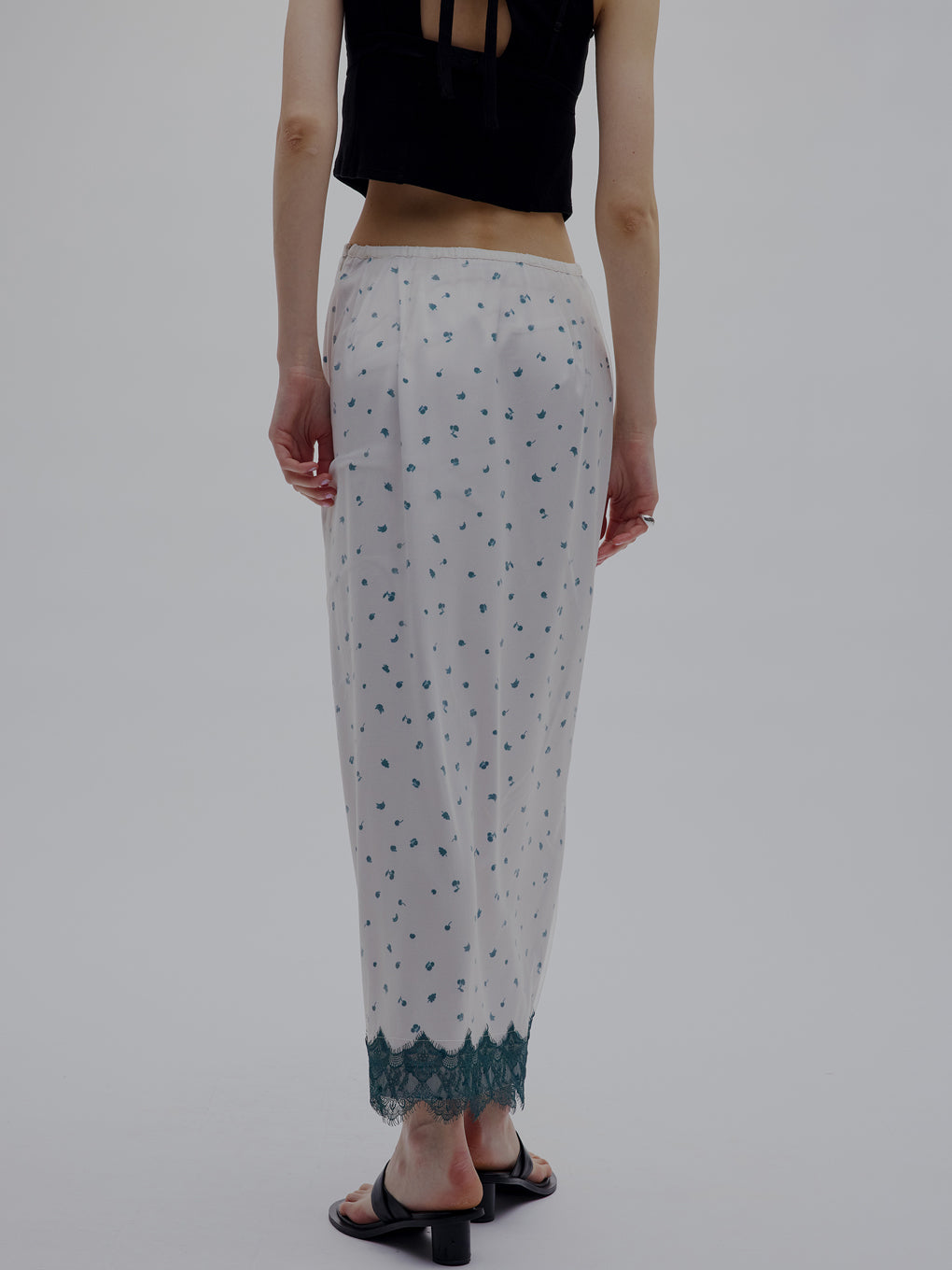 MEDI FRUIT DOT VEIL SKIRT