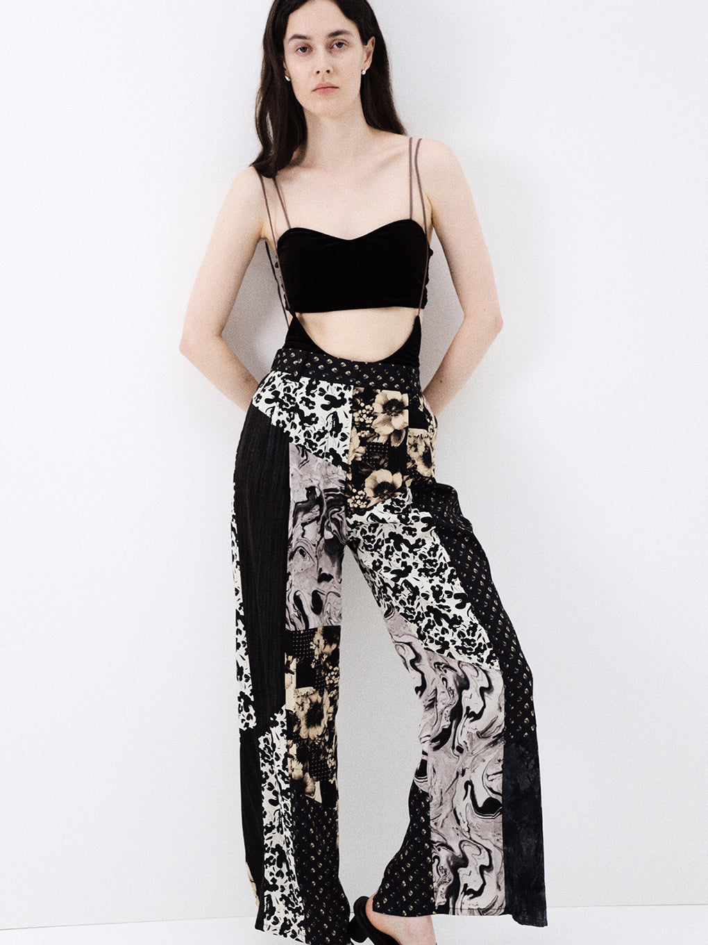 MEDI VARIOUS PATTERN TUCK PANTS