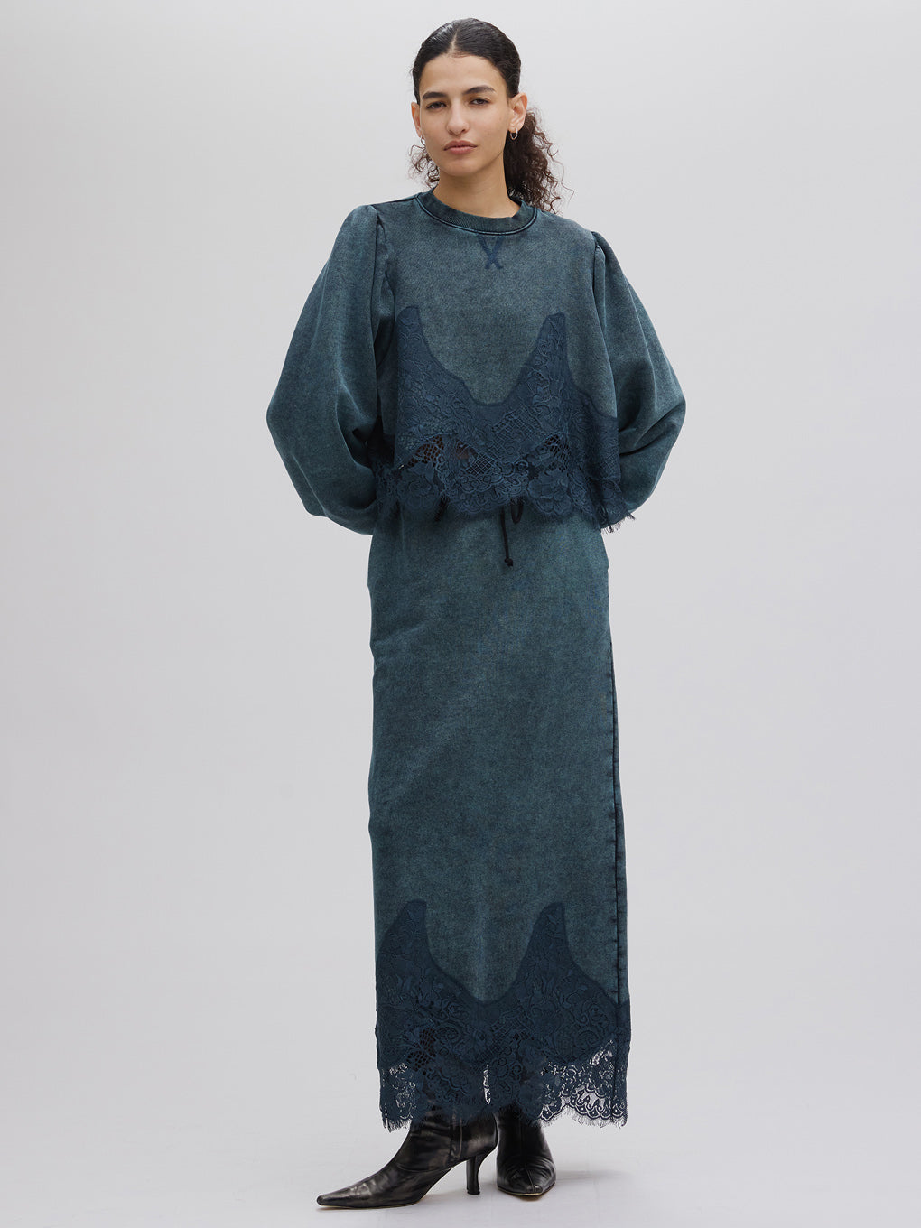 CHEMICAL OVERDYE LACE SWEAT SKIRT