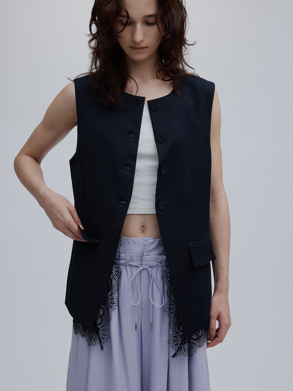 2WAY CREW NECK LACE TAKE OFF VEST