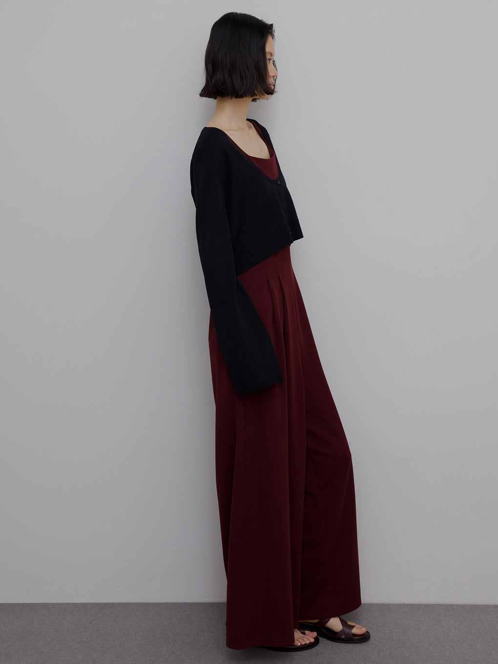 LOW BASIC SHORT KNIT CARDIGAN