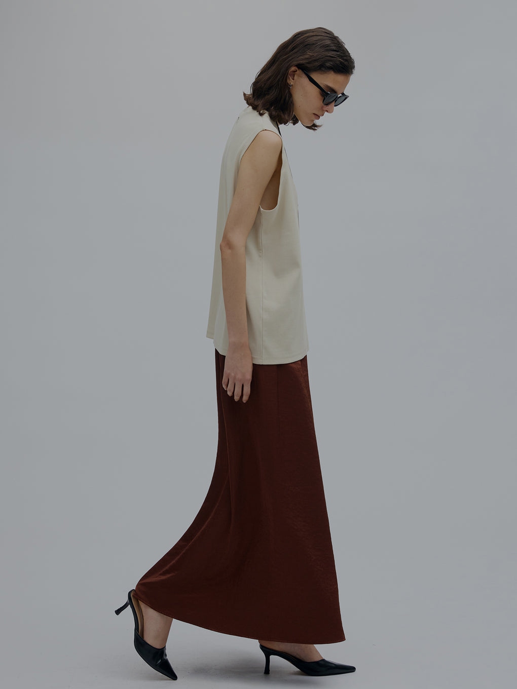 MEDI SILKY GLOW FLARE SKIRT
