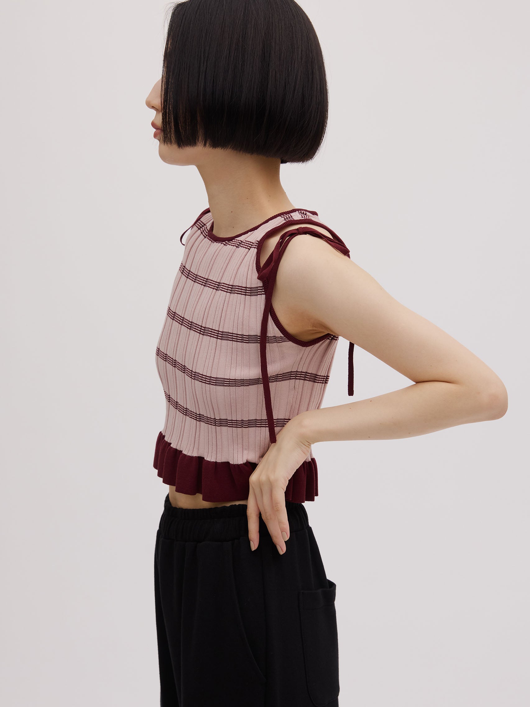 MEDI PURIPURI SHORT KNIT TOP