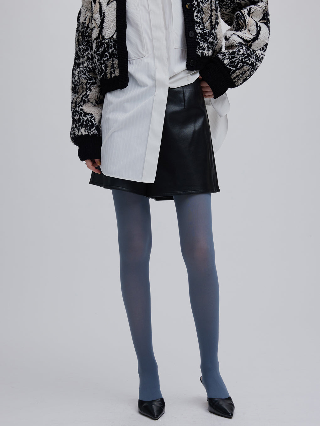 SYNTHETIC LEATHER SHORT PANTS
