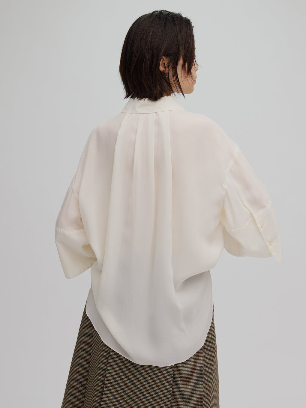 WIDE CUFFS SLEEVE CUPRO BLOUSE