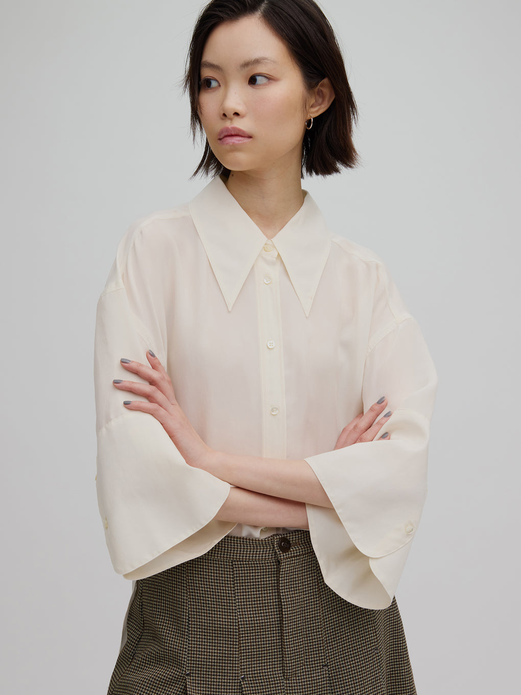 WIDE CUFFS SLEEVE CUPRO BLOUSE