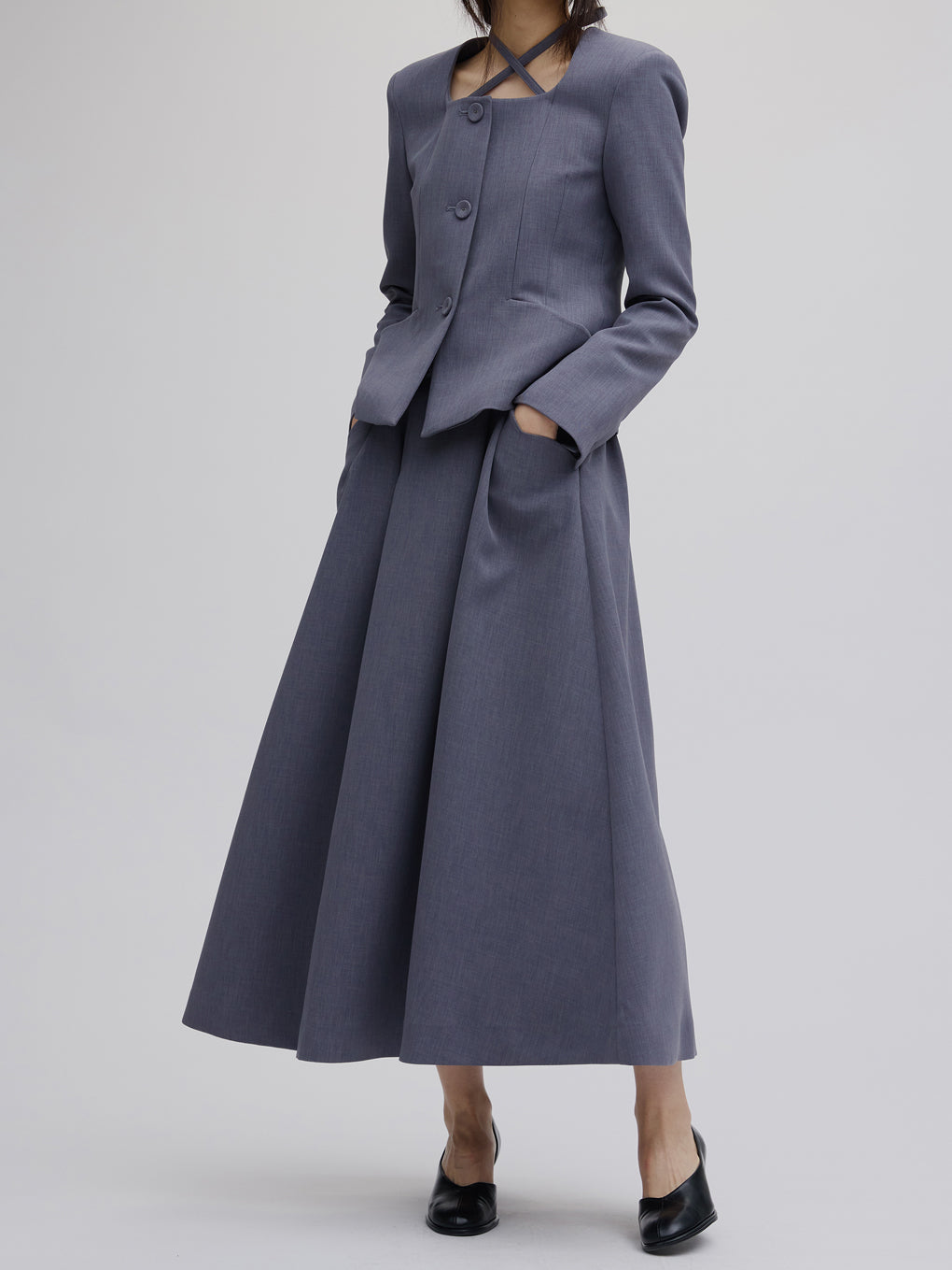 BELT SET TUCK FLARE SKIRT