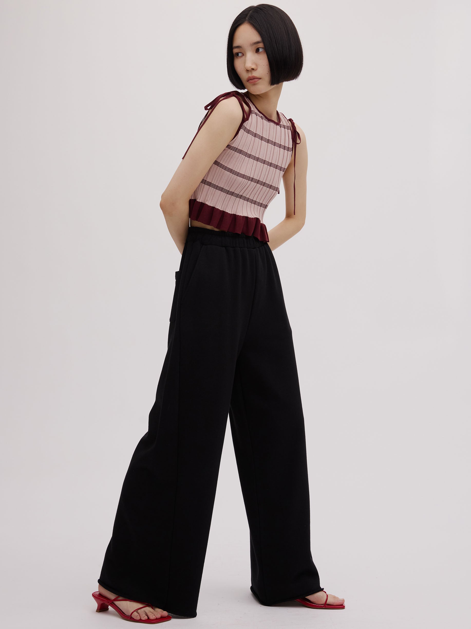 MEDI PURIPURI SHORT KNIT TOP