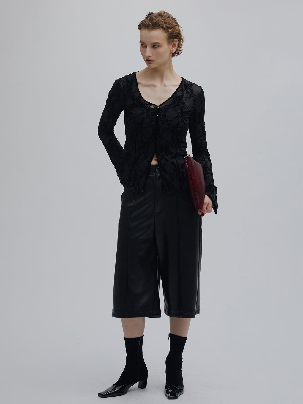 SHEER FLOCKY ROUND HEM TOPS
