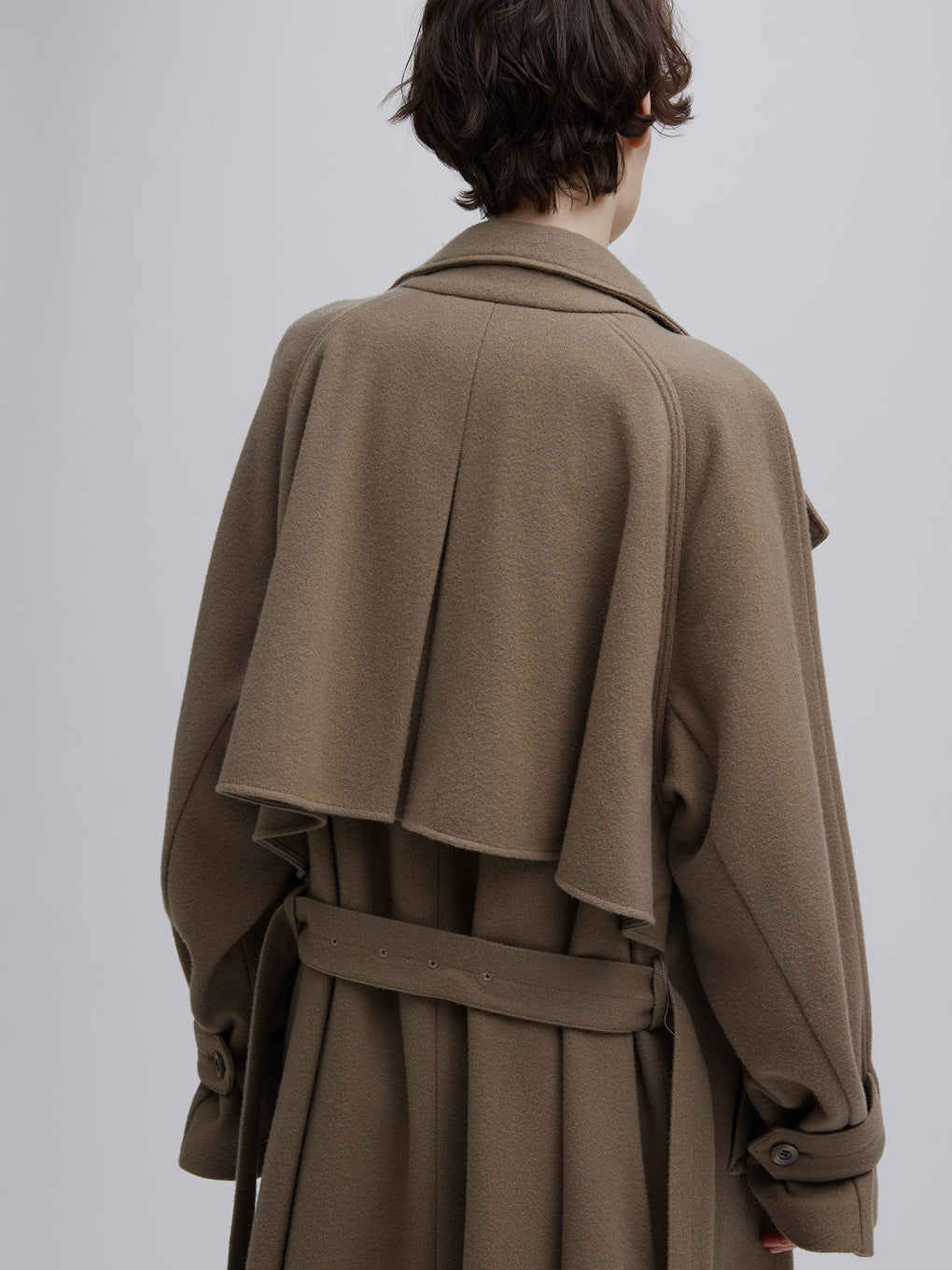 UND WOOL ASYMMETRY STAND COLLAR COAT