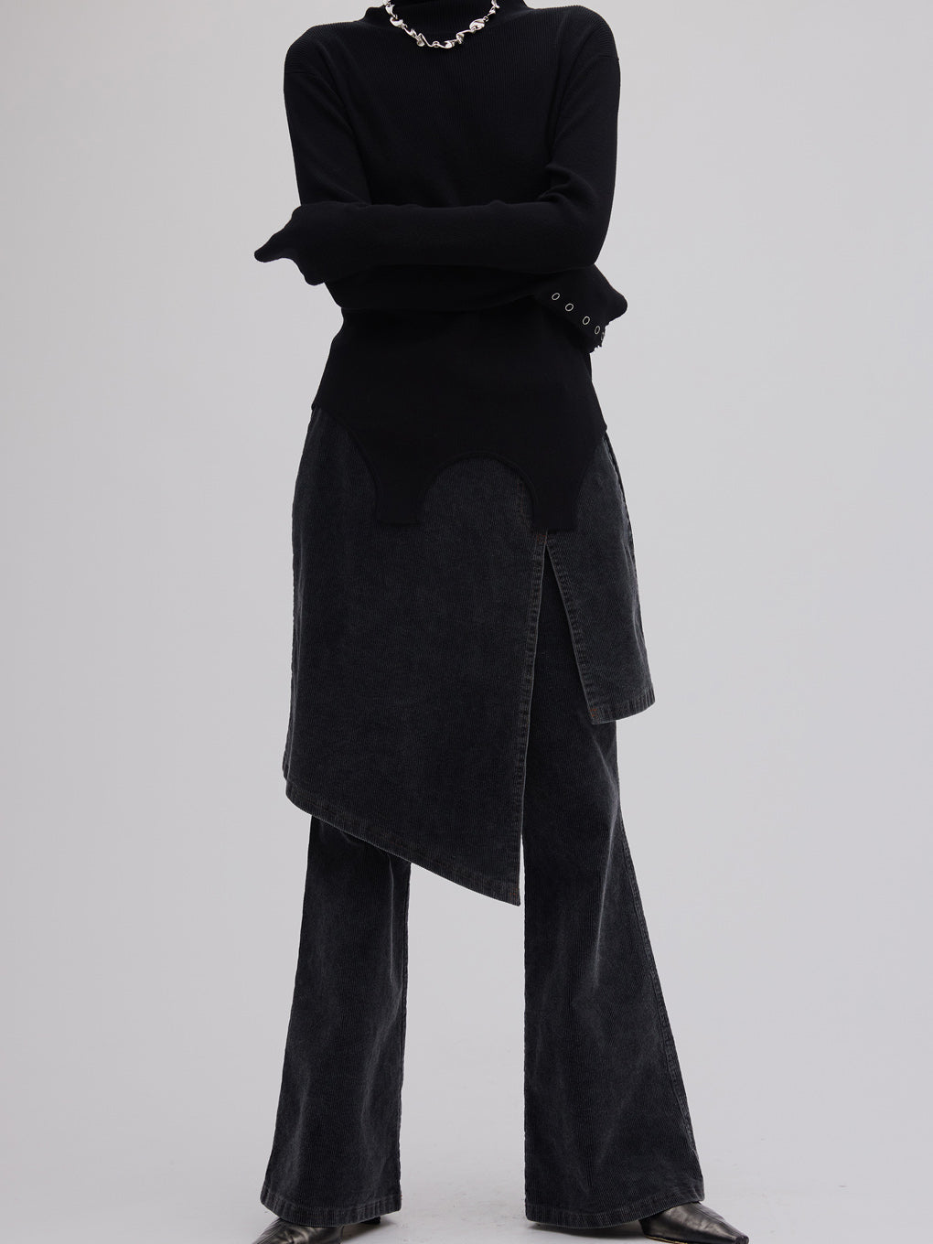 UND STRETCH CORDUROY SKIRT WITH PANTS