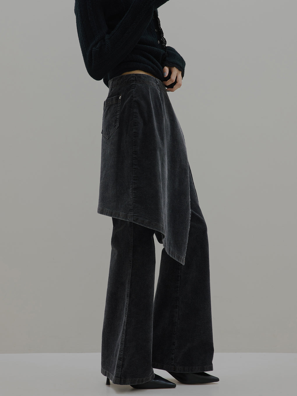 UND STRETCH CORDUROY SKIRT WITH PANTS