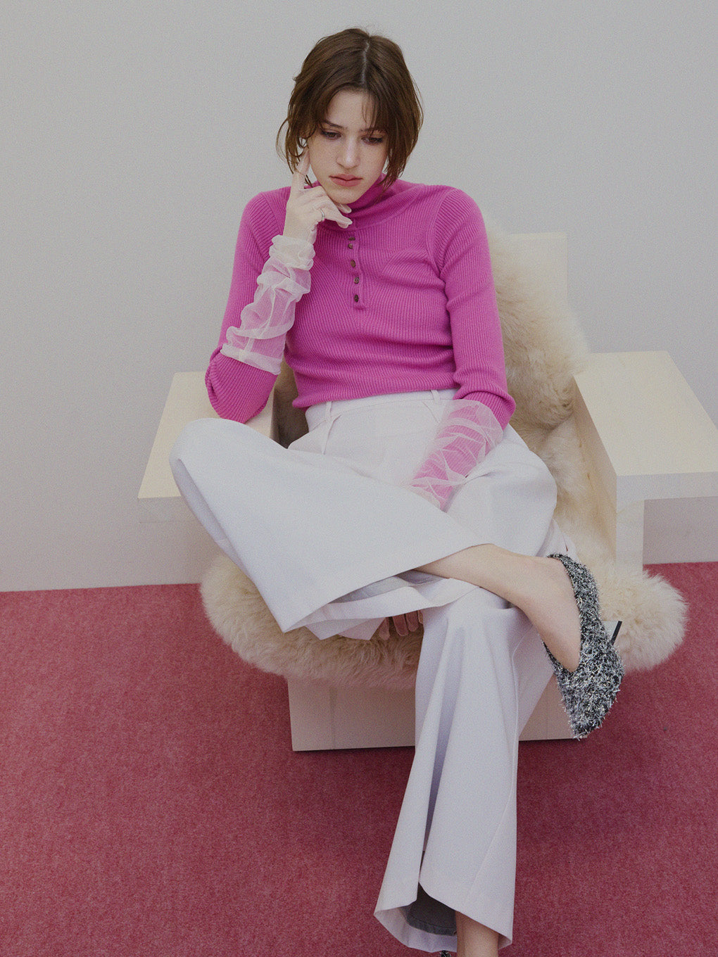 UND HIGH NECK BUTTON KNIT TOP