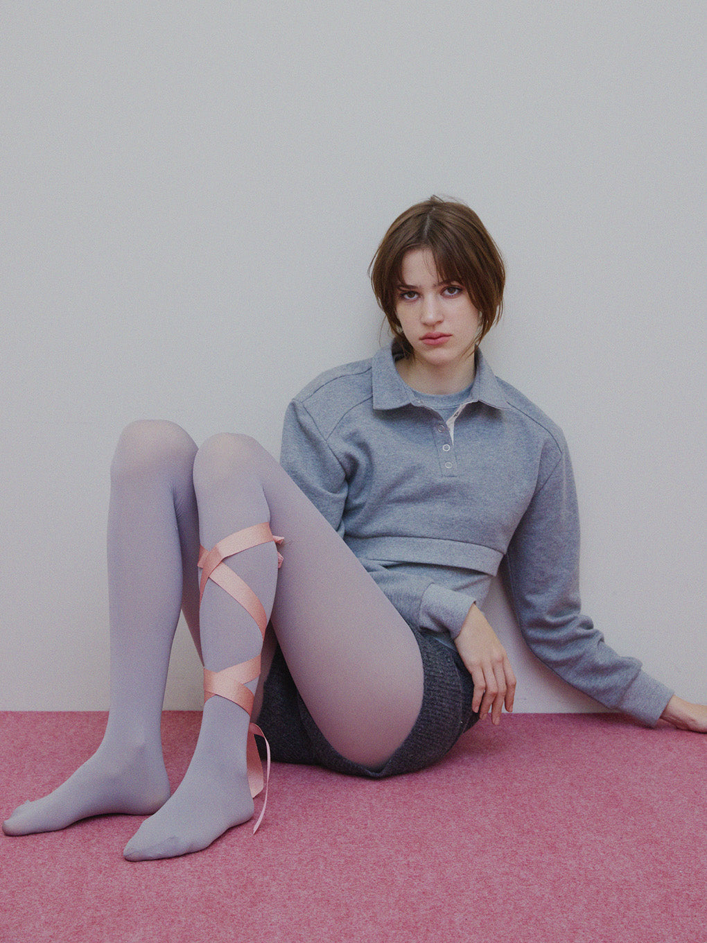 UND BOX SHOULDER CUT TOP