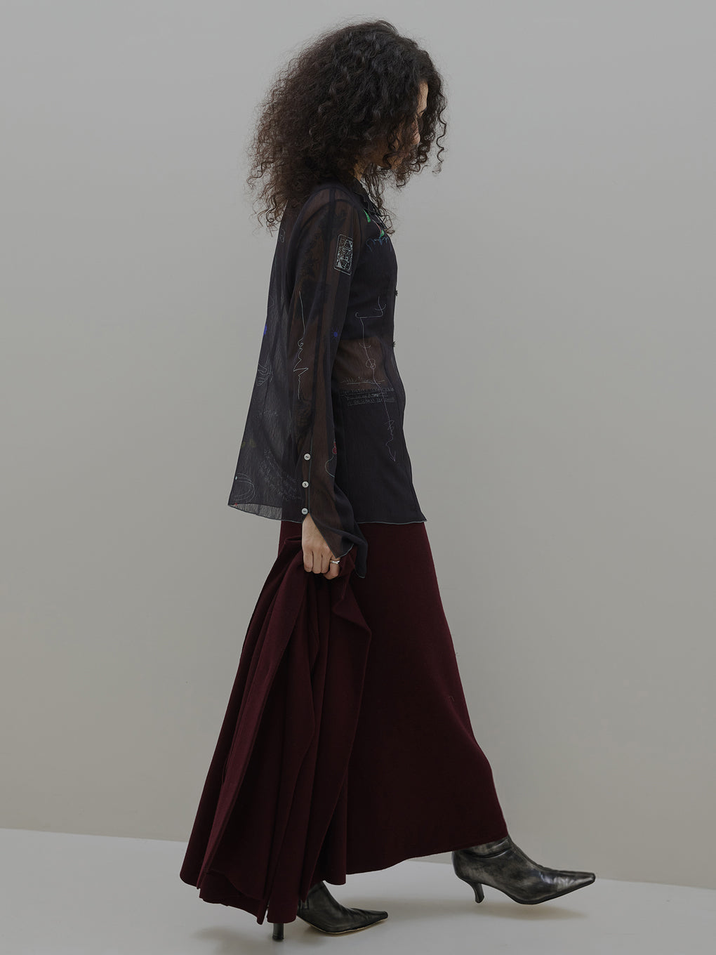 UND ASSORT COLOR TATTOO SHEER TOP