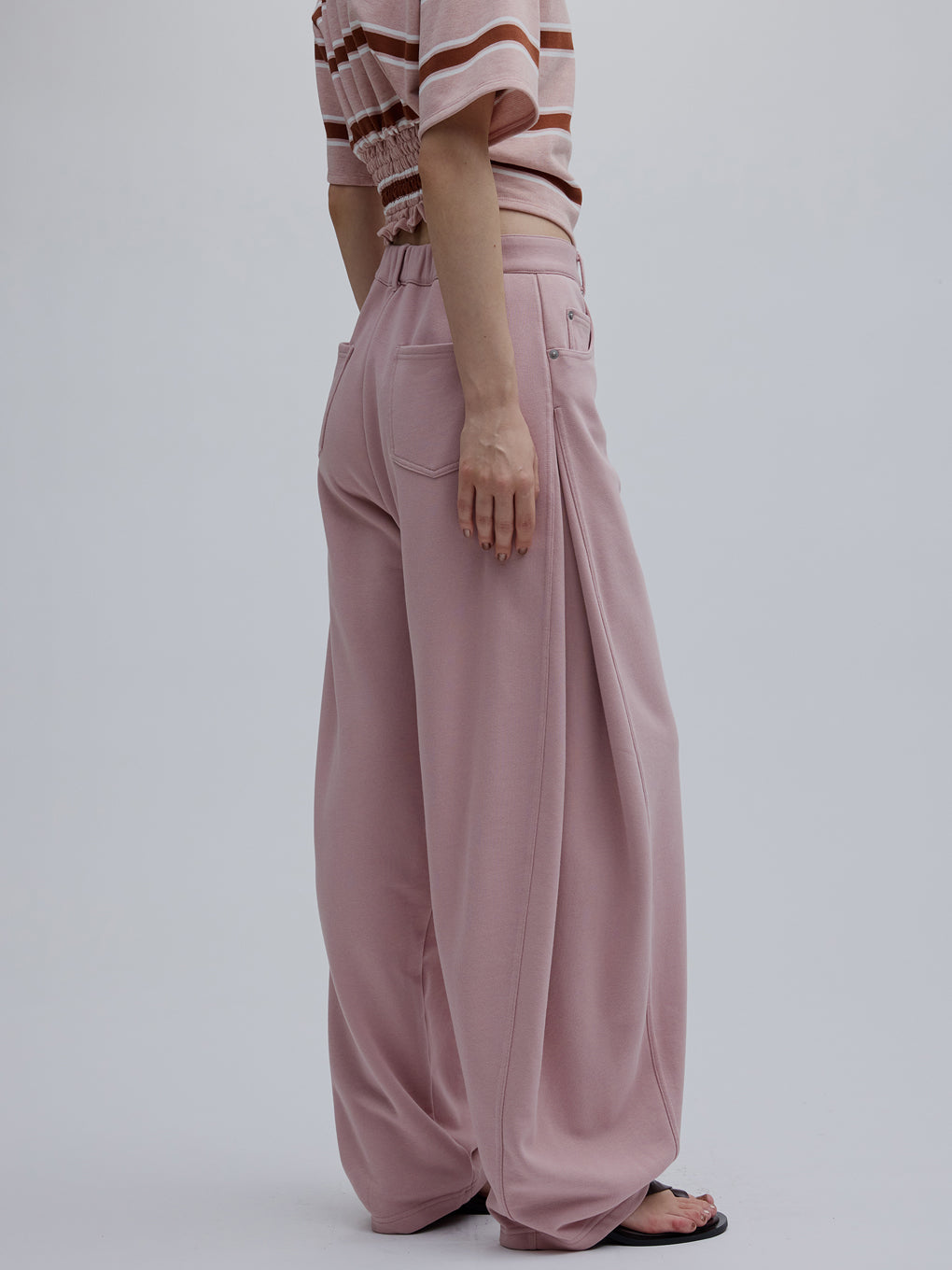 WIDE EGG SWEAT PANTS