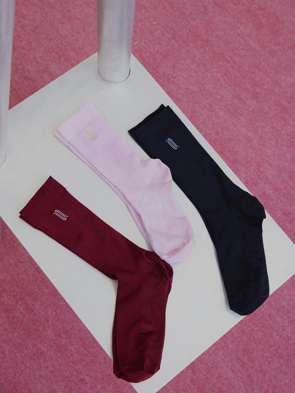 Tabio × Ameri GLOSSY SHEER SOCKS