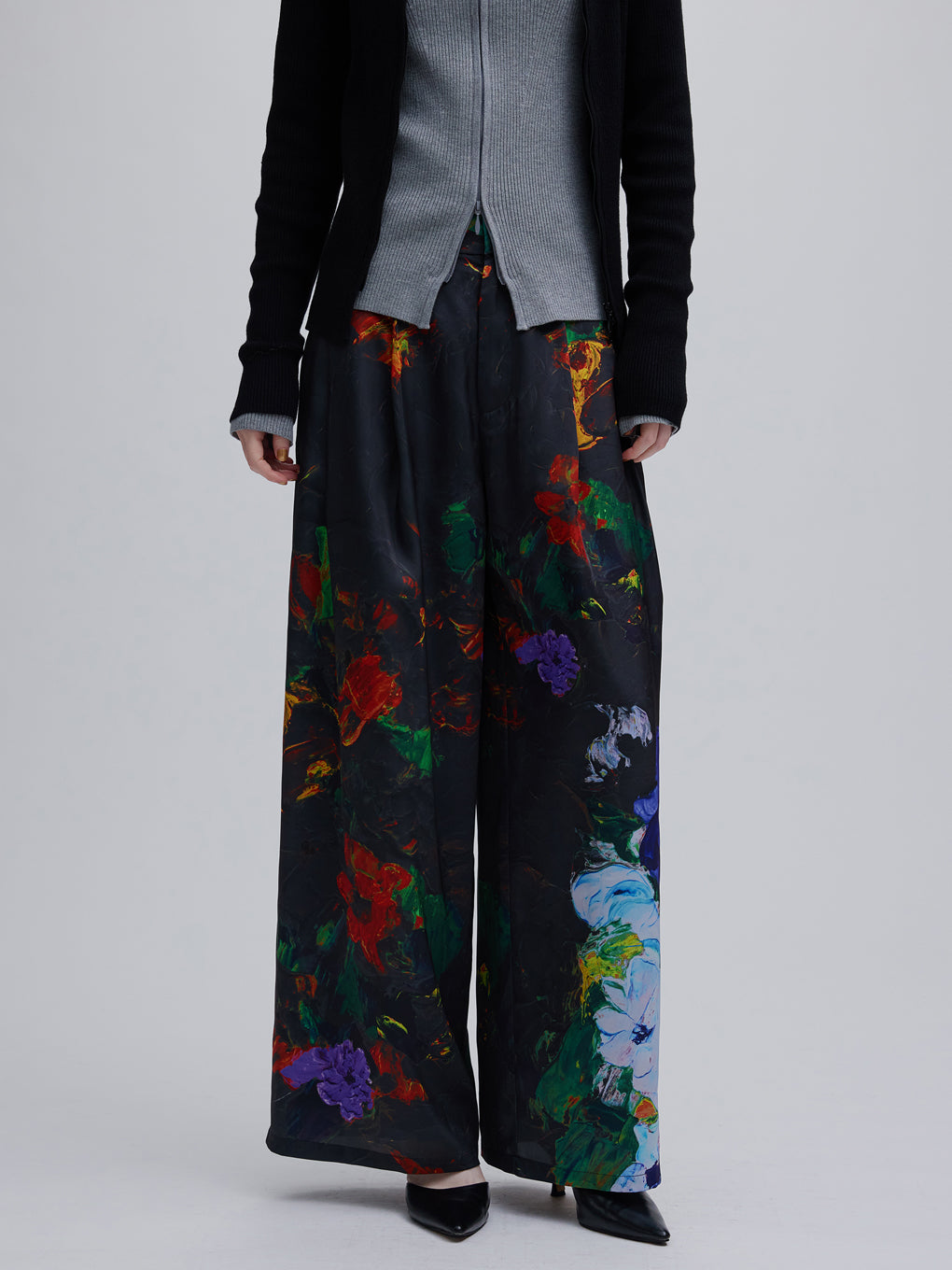 UND WHIPPED FLOWER PANTS