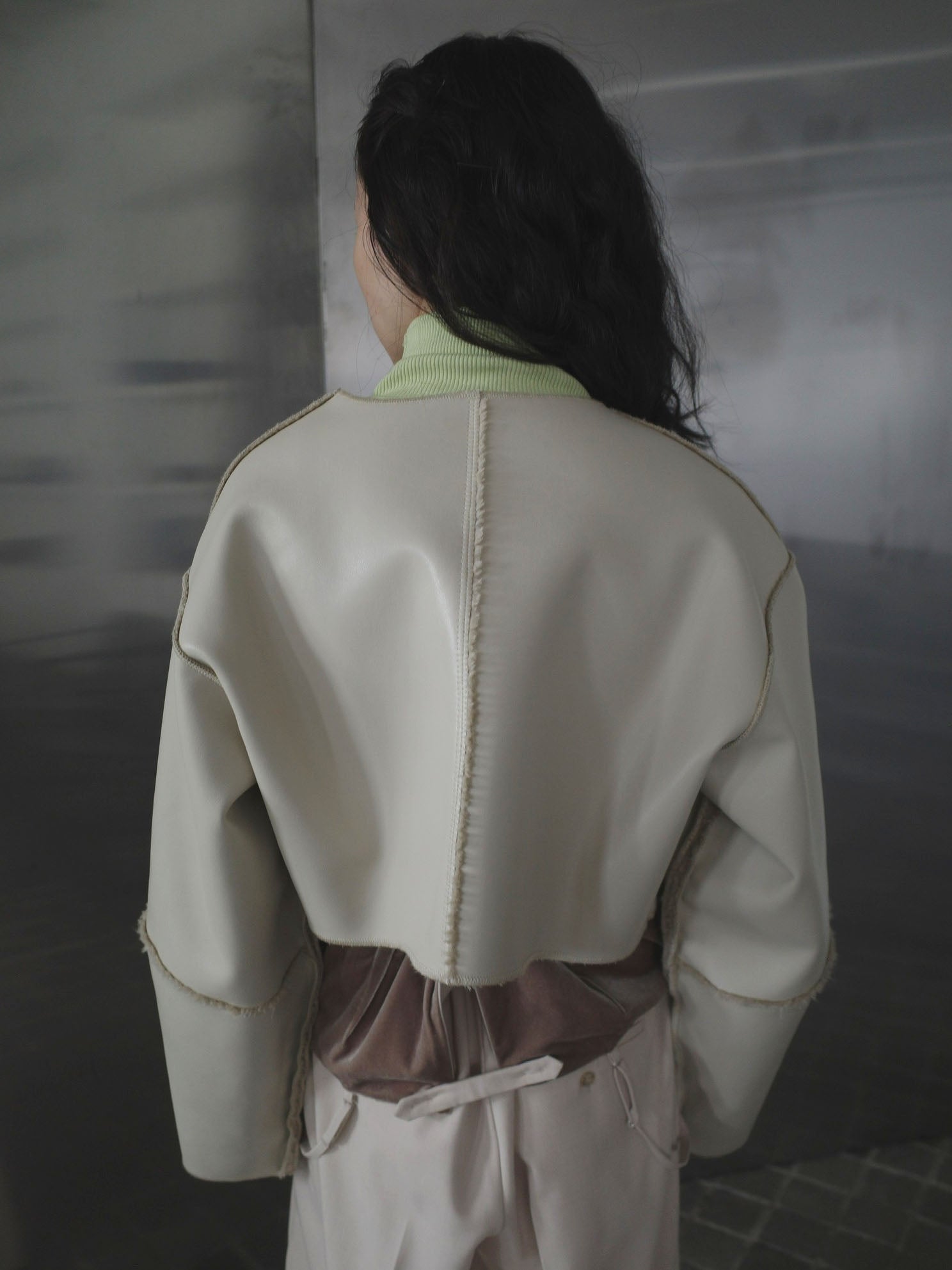 BOA COLLARLESS REVERSIBLE SHORT JACKET