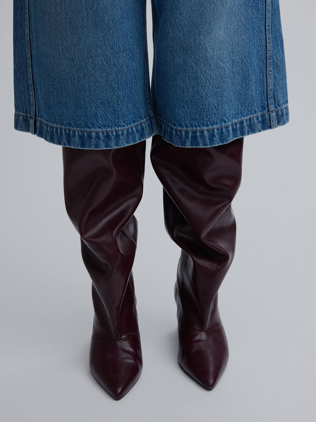 WIDE BAGGY BOOTS