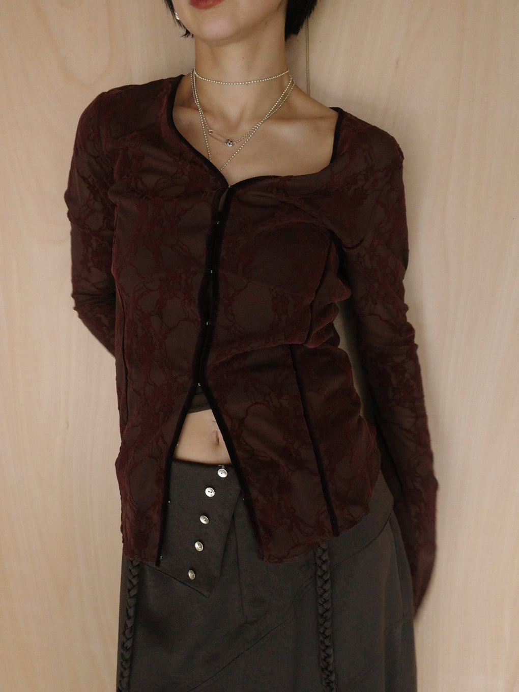 SHEER FLOCKY ROUND HEM TOPS