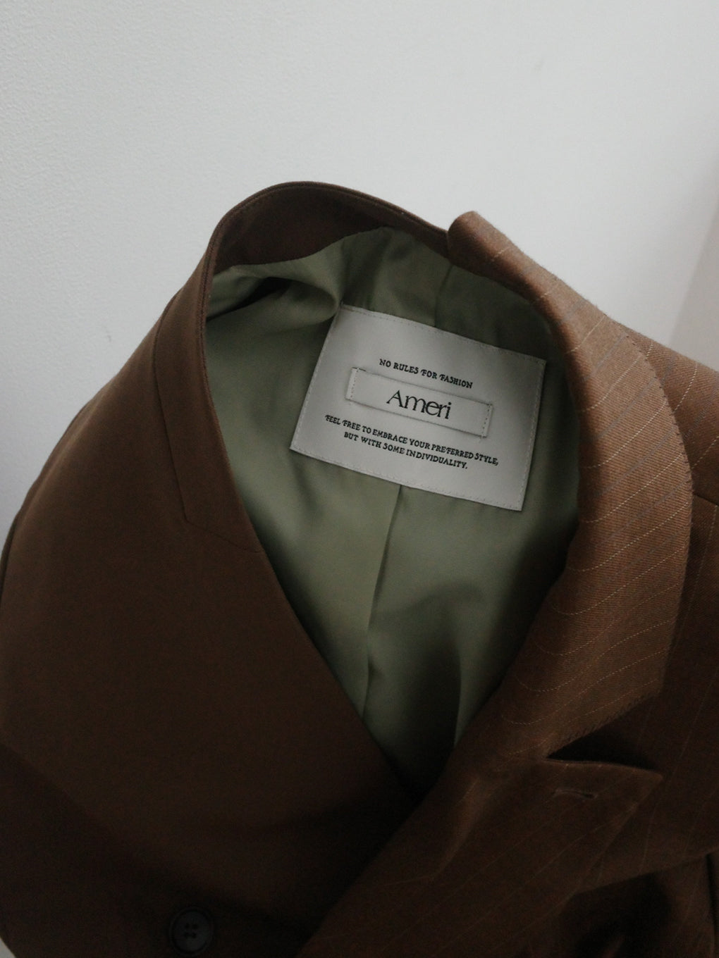 UNBALANCE DOCKING JACKET