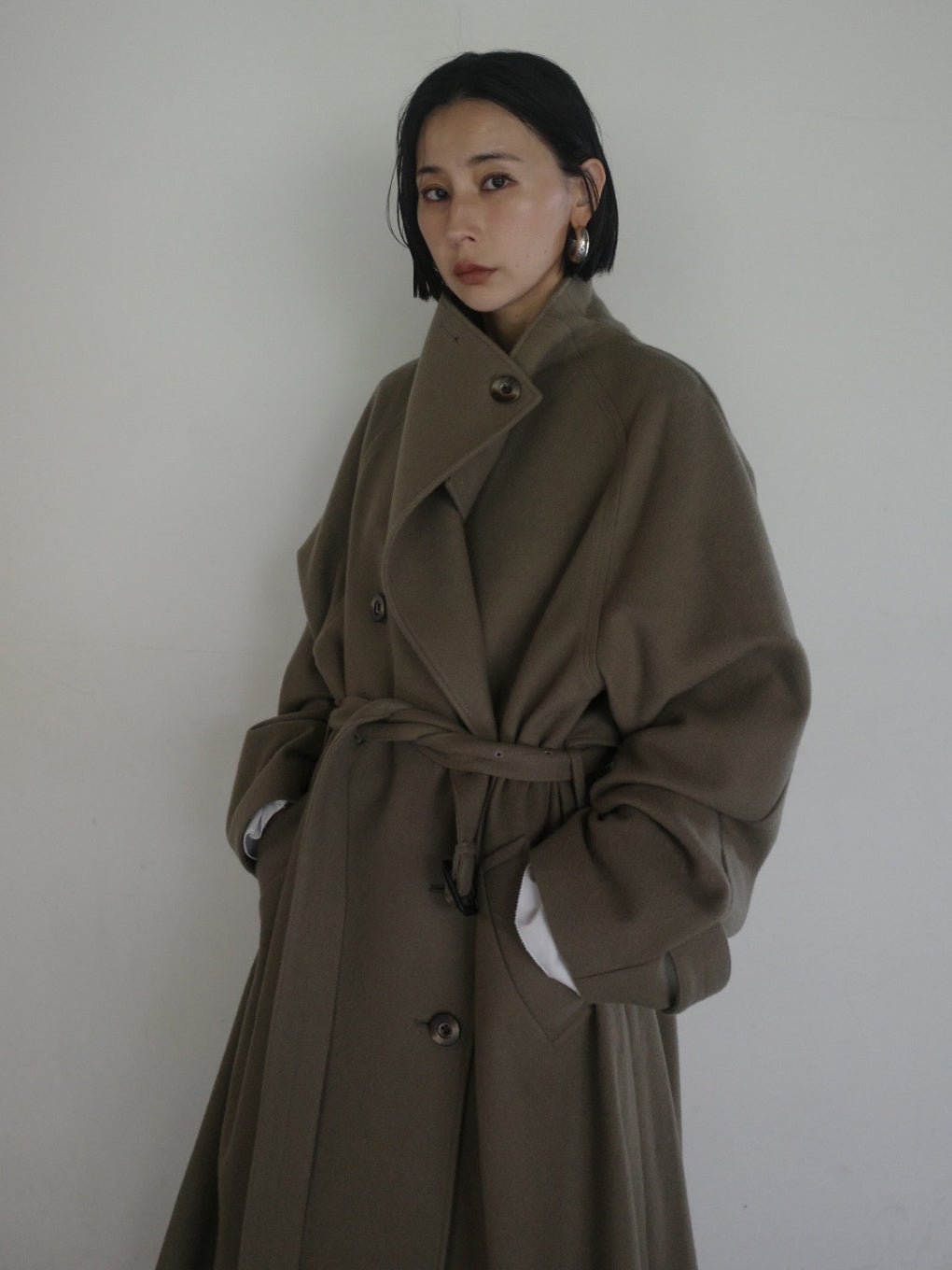 WOOL ASYMMETRY STAND COLLAR COAT