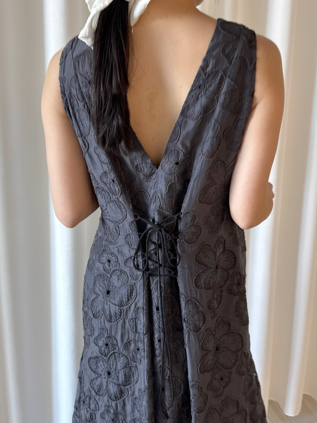 MEDI EMBROIDERY BACK LACE UP DRESS