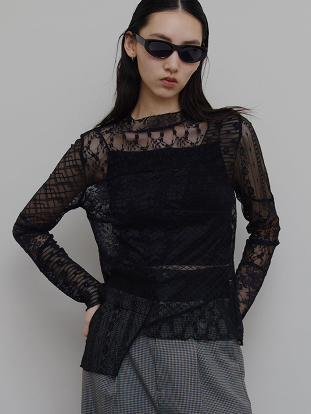 LACE PATCHWORK ASYMMETRY TOP