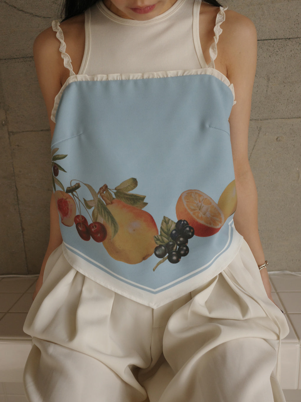 MEDI FRUIT SCARF PATTERN CAMI TOP