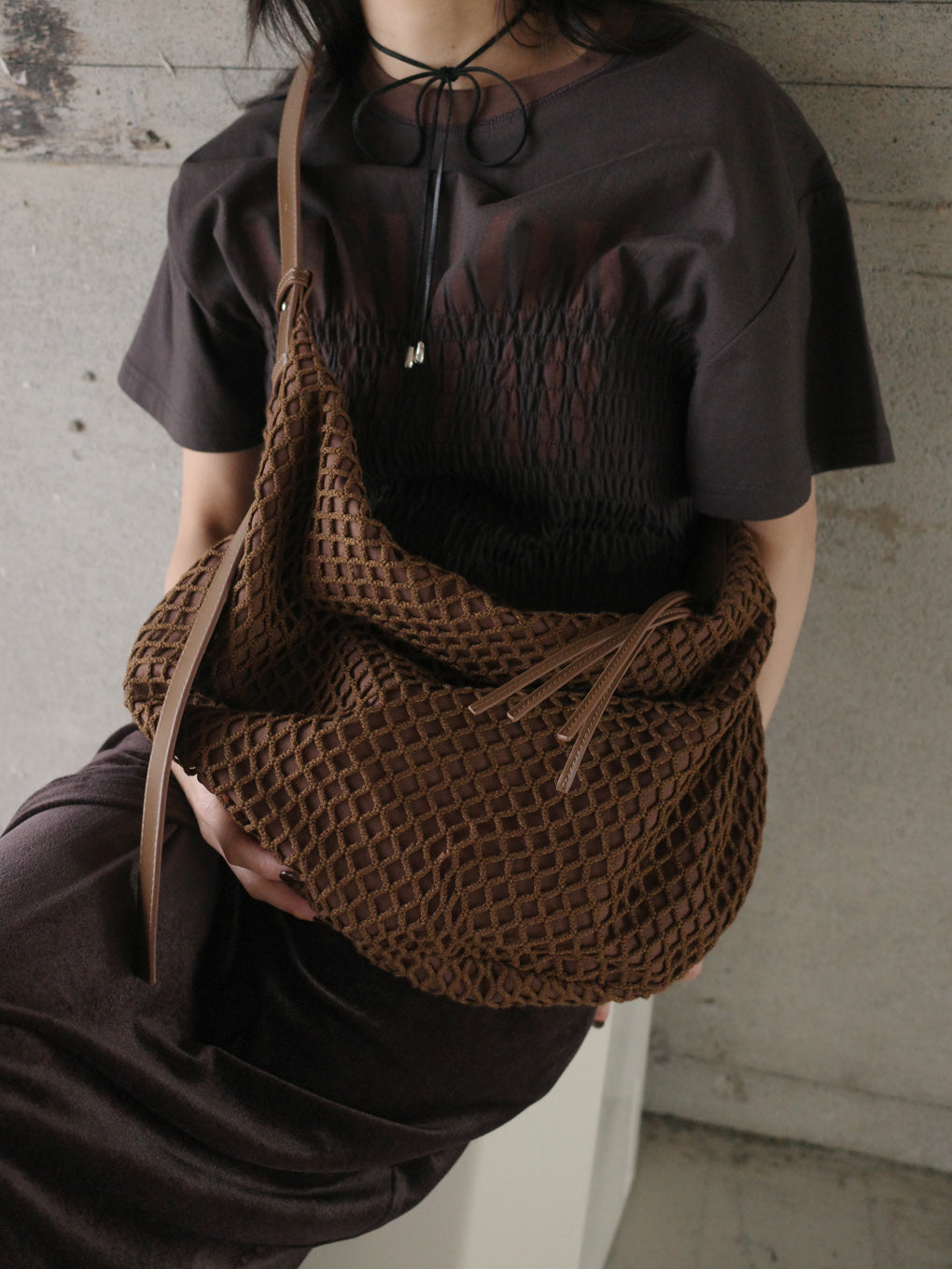 MEDI MESH ROUND SHOULDER BAG