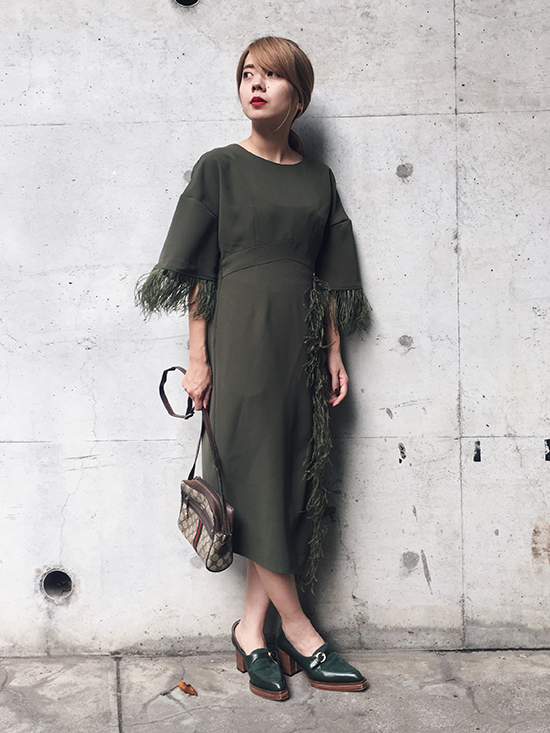 yuko_FEATHER SLIT DRESS