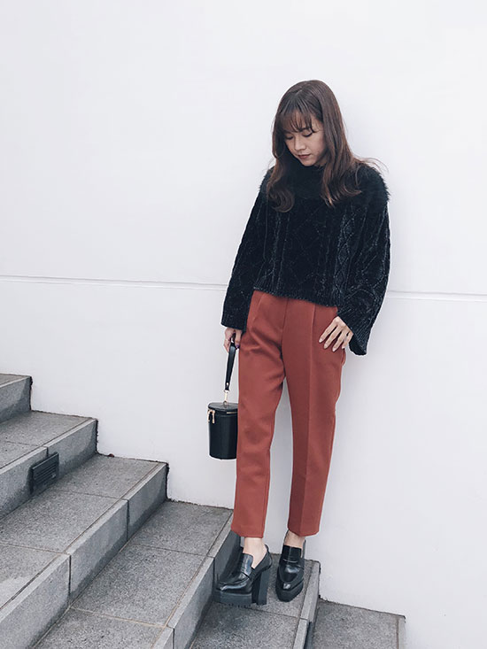 yukin_TWO YARN CABLE KNIT TOP